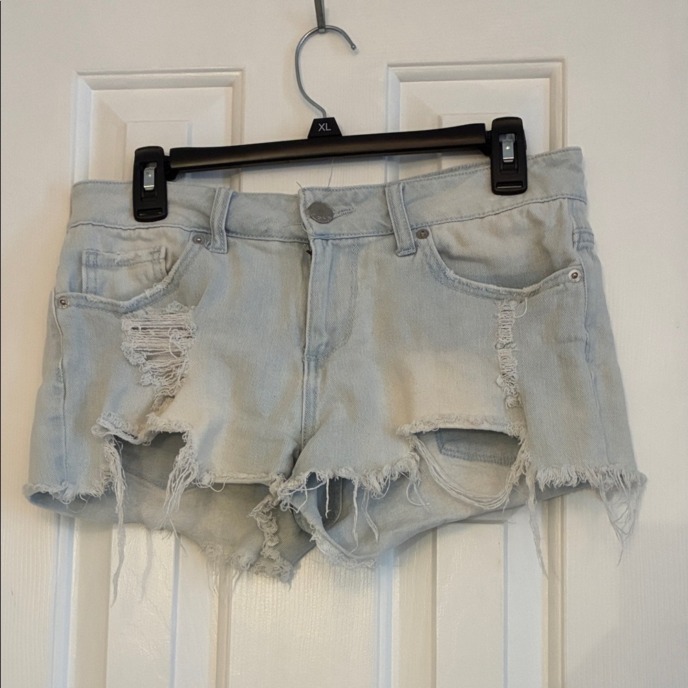 No Boundaries Faded Blue Ripped Jean Shorts